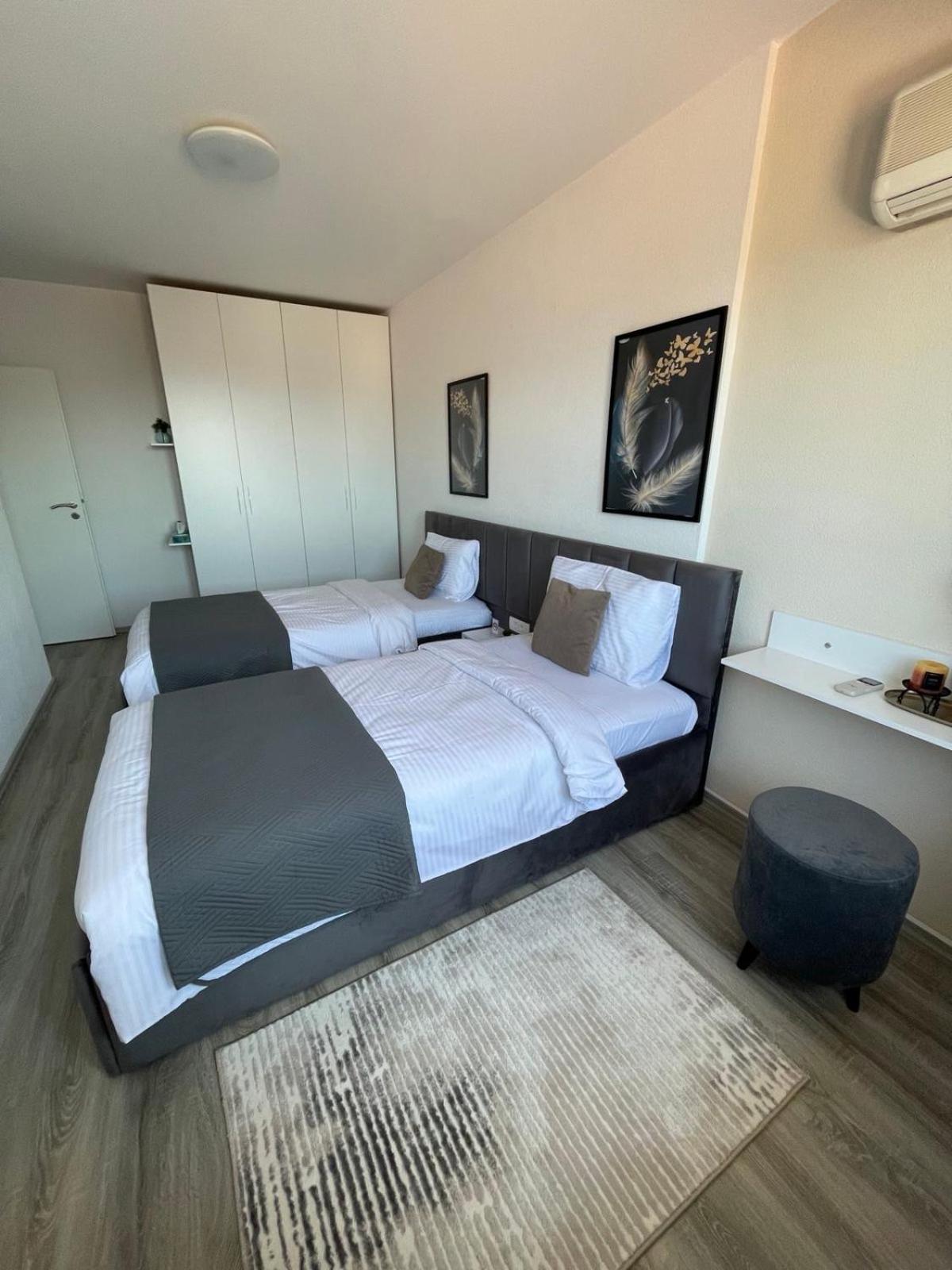 Apartment Prizreni-Free Private Parking エクステリア 写真