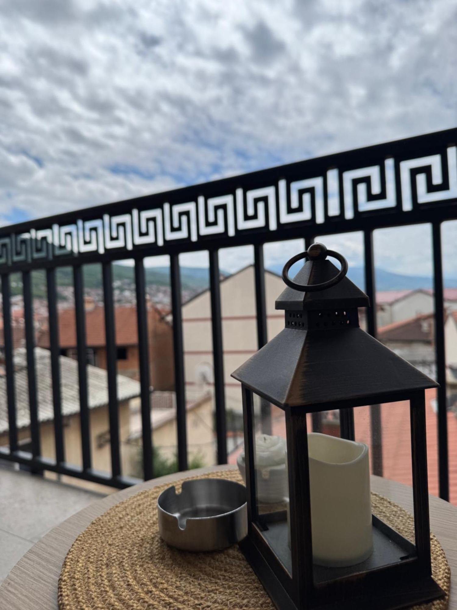 Apartment Prizreni-Free Private Parking エクステリア 写真