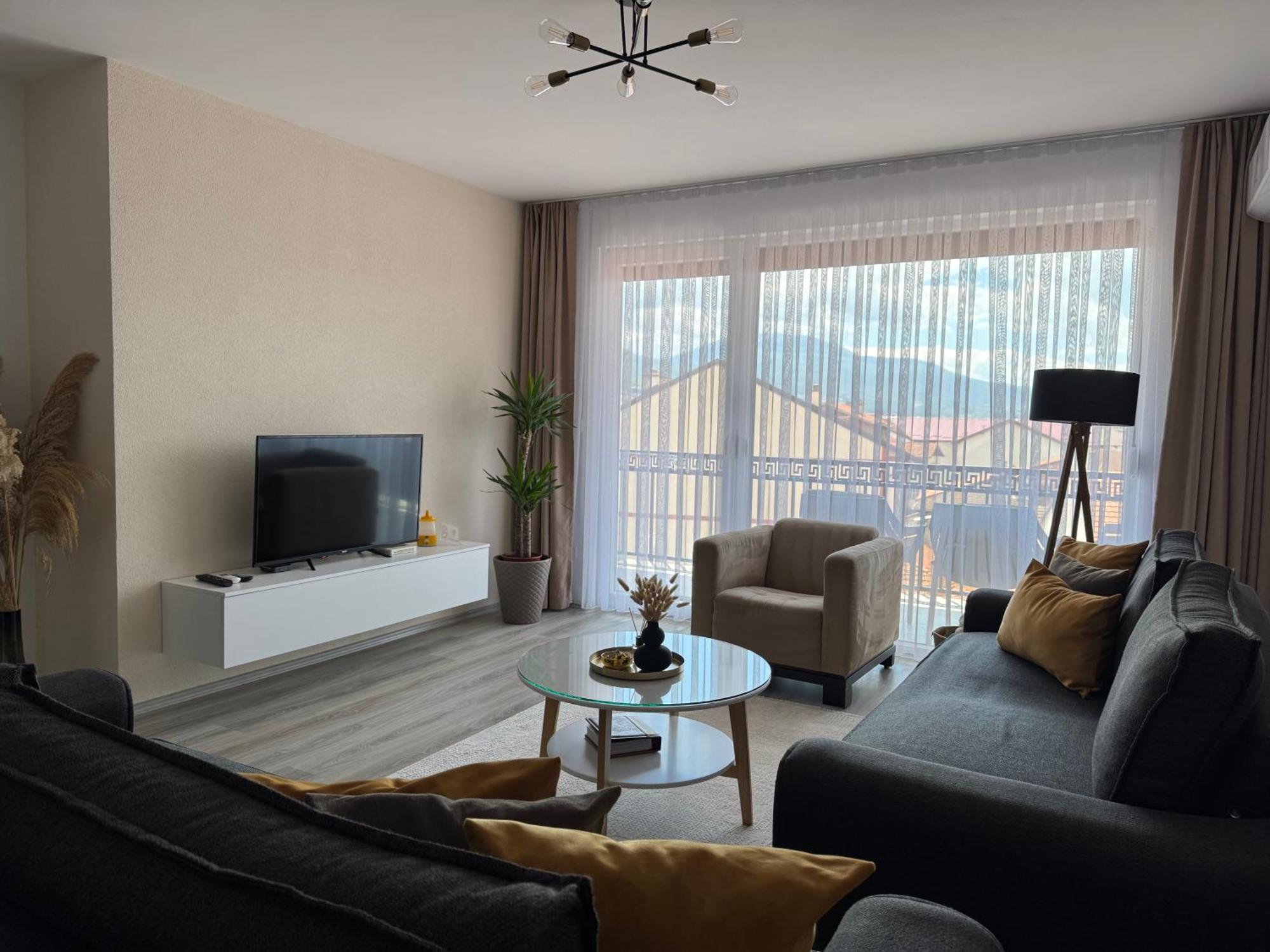 Apartment Prizreni-Free Private Parking エクステリア 写真
